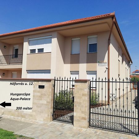 Imola Es Andrea Apartmanhaz 3 Hajdúszoboszló Zewnętrze zdjęcie