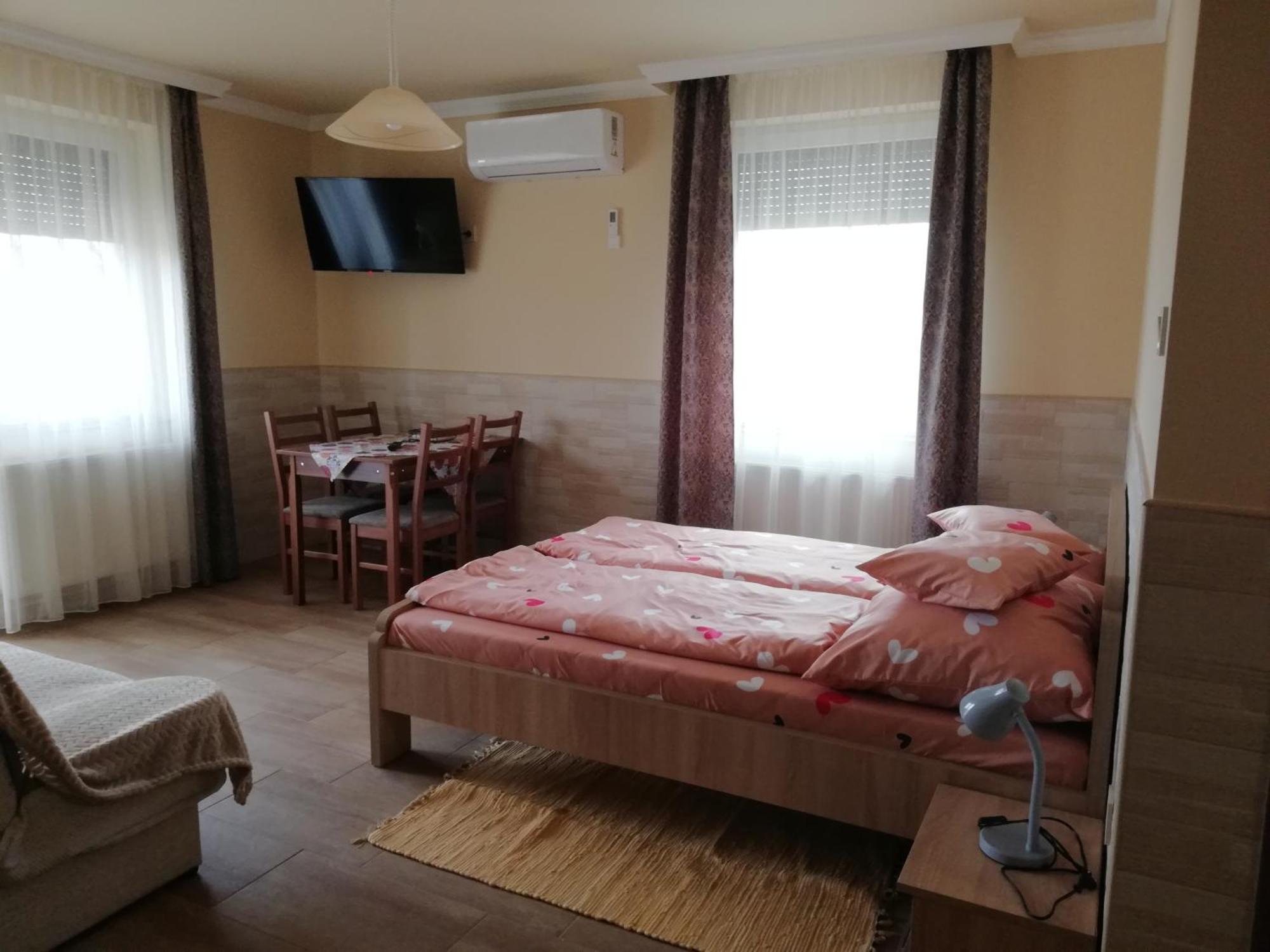 Imola Es Andrea Apartmanhaz 3 Hajdúszoboszló Zewnętrze zdjęcie